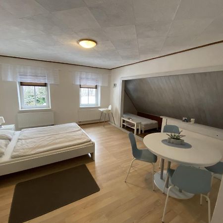 Na Pelnari Apartman Uhelna Kültér fotó